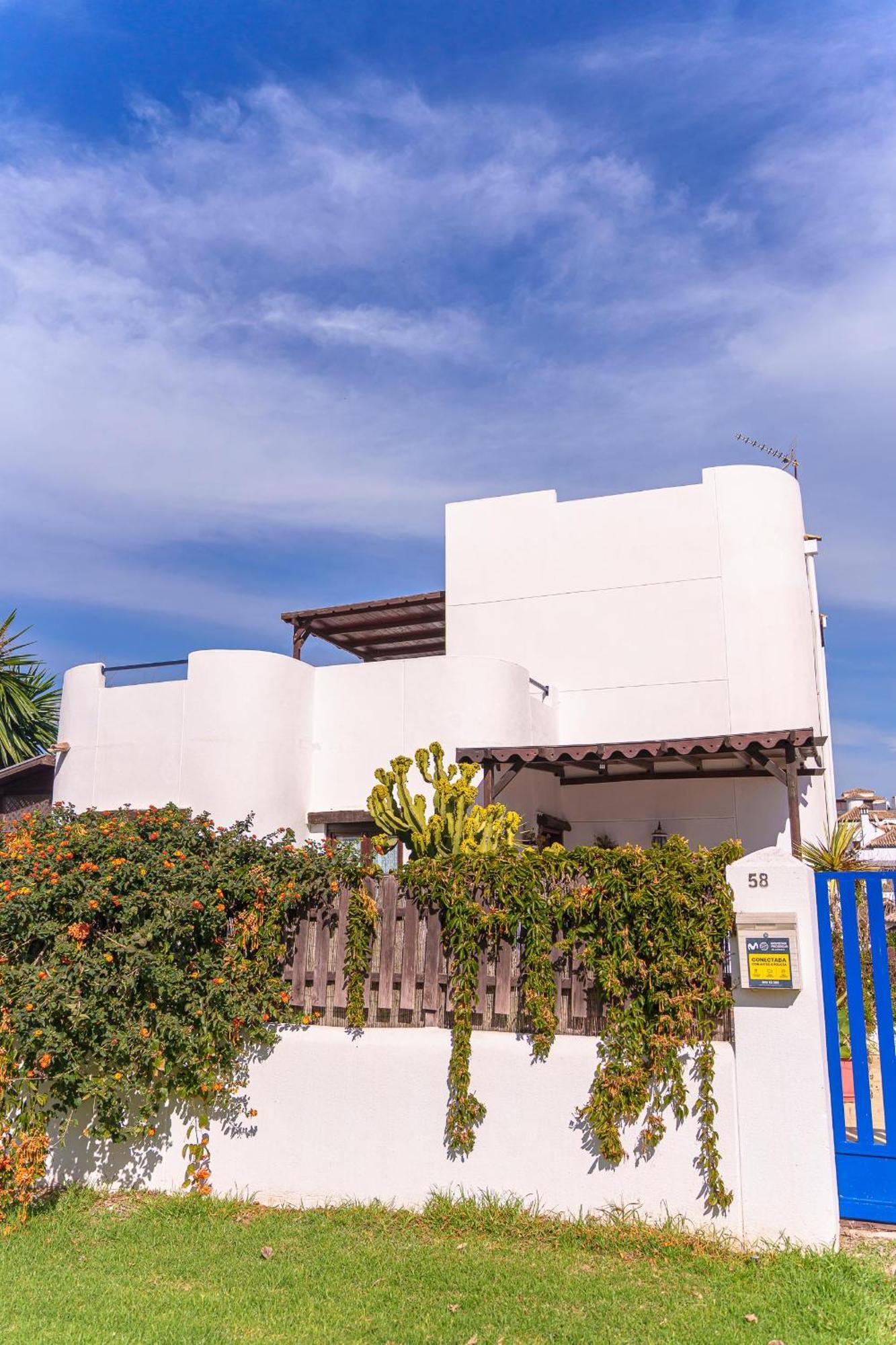Villa Ibicenca Love Benalmadena Exterior photo